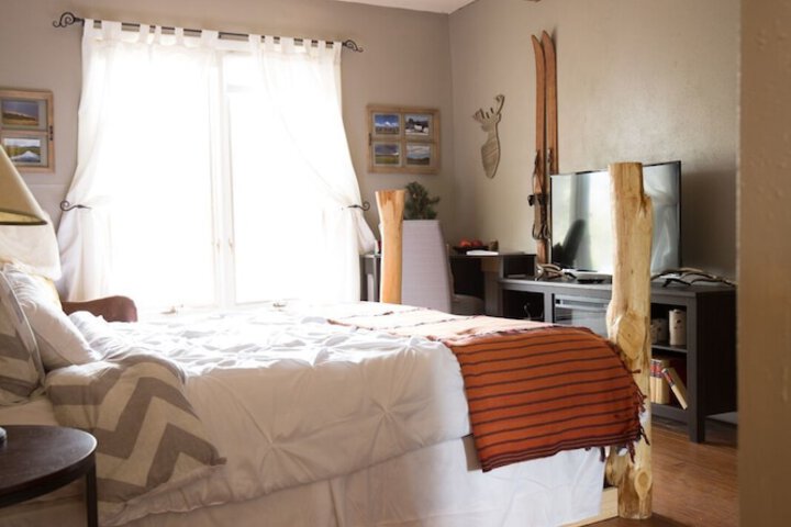 Room 2 of 26