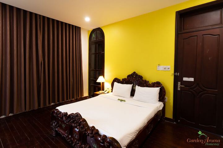 Room 10 of 41