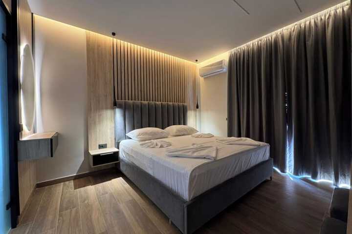 Room 34 of 85