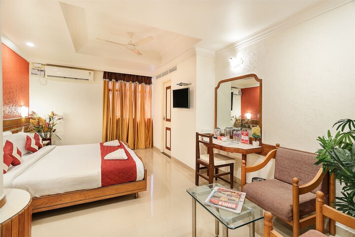 Room 10 of 34