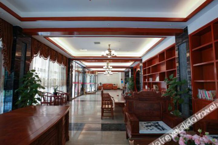 Hotel Interior 22 of 38