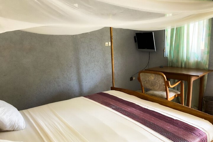Room 5 of 41