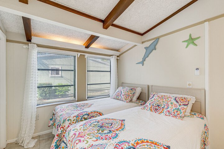 Manasota Key Vacation Rental w / Beach Access!