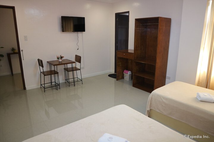 Room 7 of 43