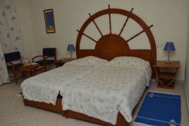 Room 9 of 54