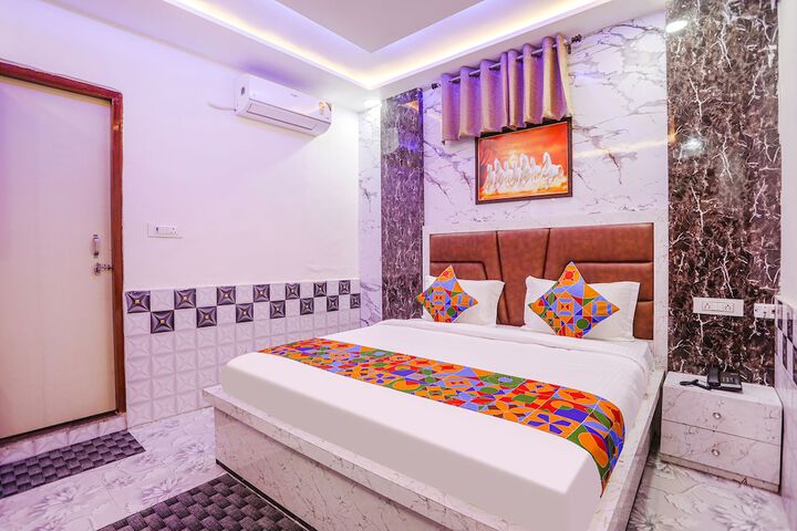 Room 7 of 26