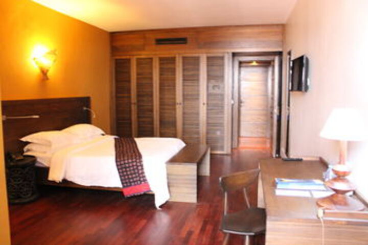 Room 18 of 40