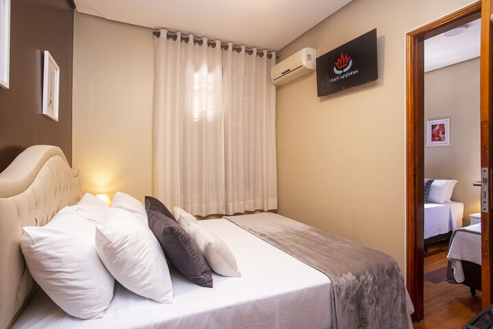 Room 10 of 126