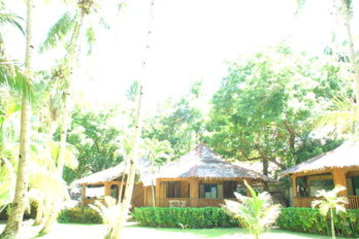 Hotel Exterior 3 of 19