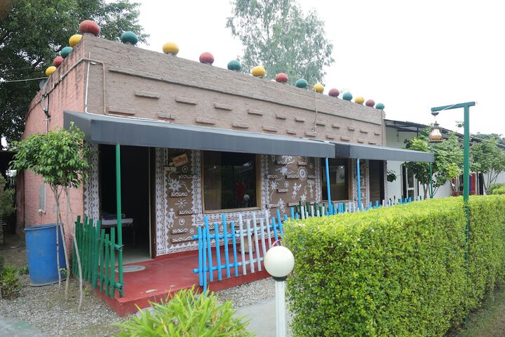 Hotel 33 of 48
