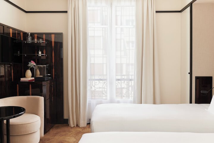 Room 4 of 22