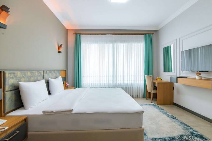 Room 5 of 52