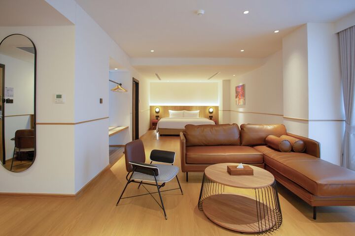 Room 124 of 180