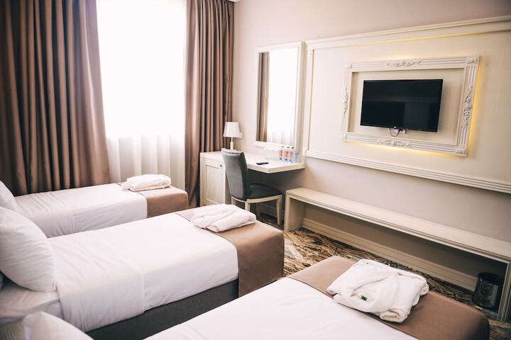 Room 5 of 41