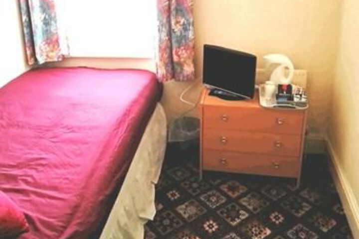 Room 85 of 149