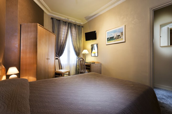 Room 21 of 37