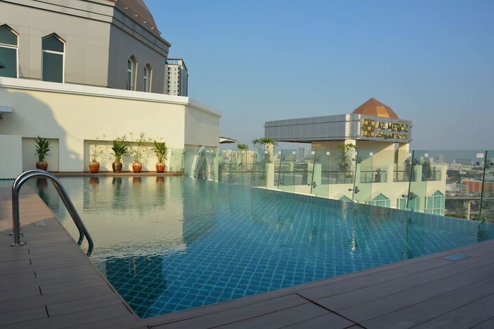 Pool 46 of 91