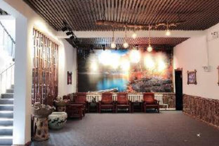 Yilu Xiangbei Jidi Hotel