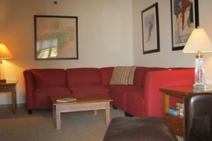 Room 35 of 61