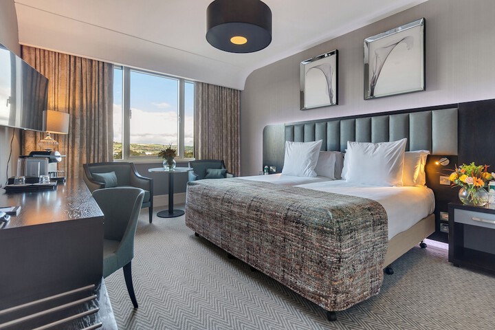 Room 12 of 74