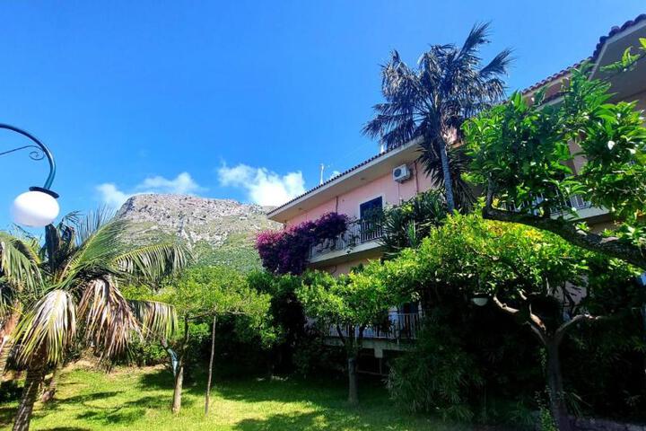 Hotel Villa Degli Aranci