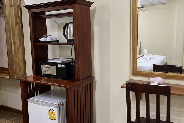Room 19 of 50