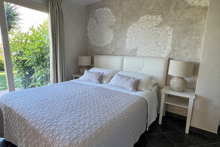Room 71 of 183