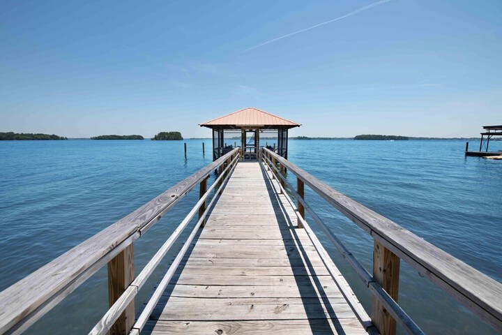 Hotel Interior 24 of 41