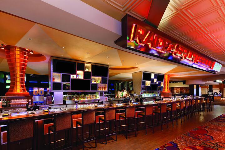 Lounge 99 of 117