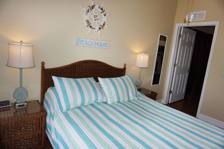 Room 19 of 132