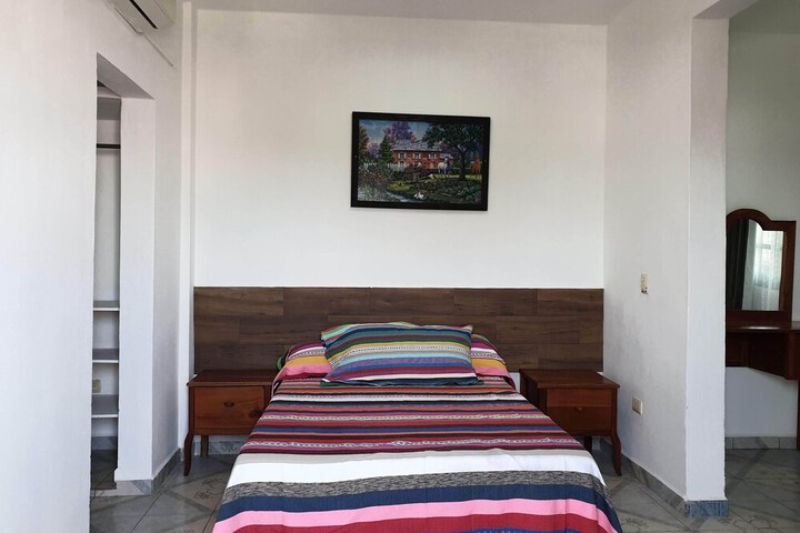 Room 10 of 40