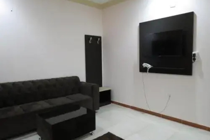 Room 18 of 40
