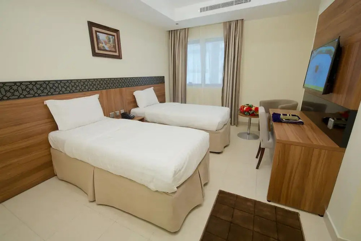 Room 5 of 15