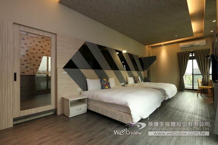 Room 20 of 55