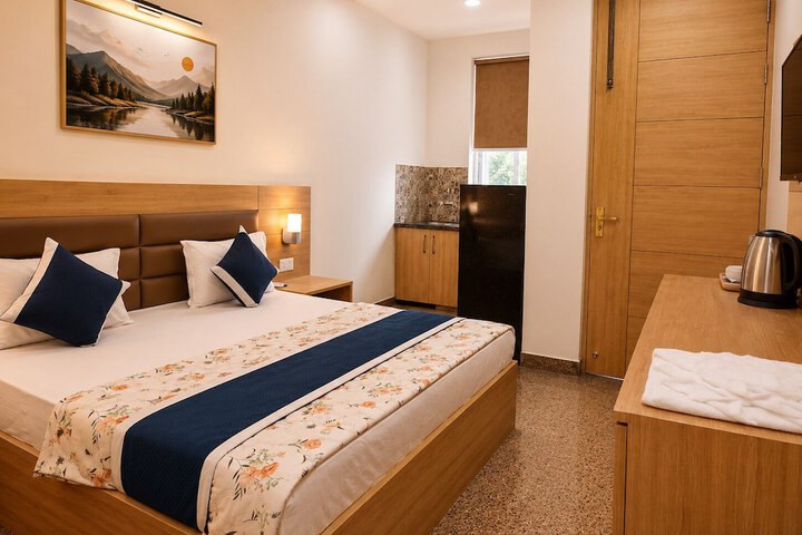 Room 3 of 24