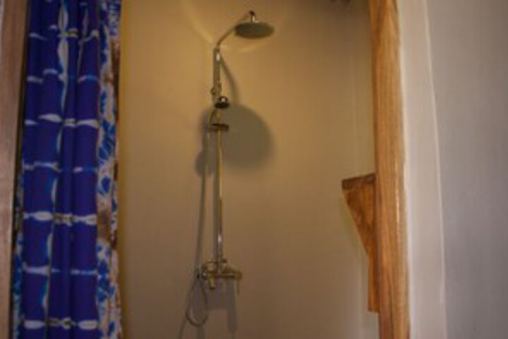 Room 5 of 30