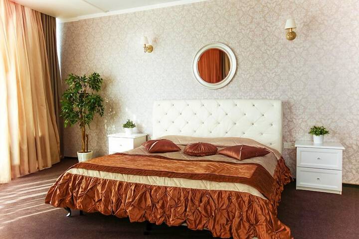 Room 15 of 38