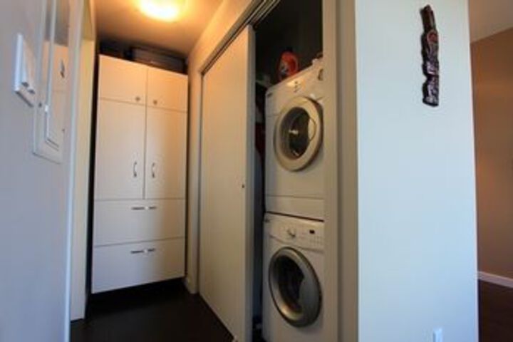 Room 4 of 11