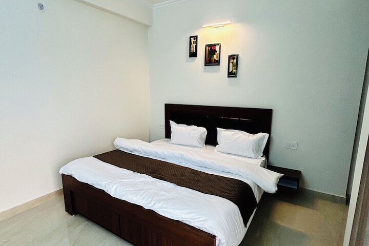 Room 9 of 46