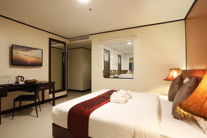 Room 25 of 56
