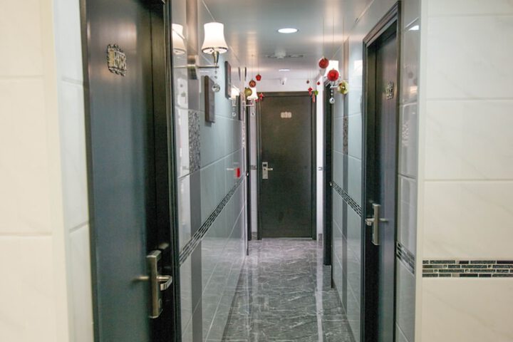 Hotel 2 of 42
