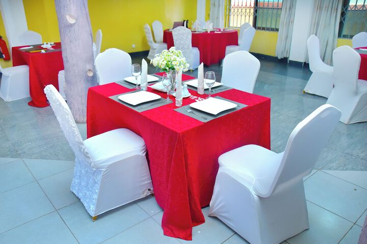 Dining 55 of 62