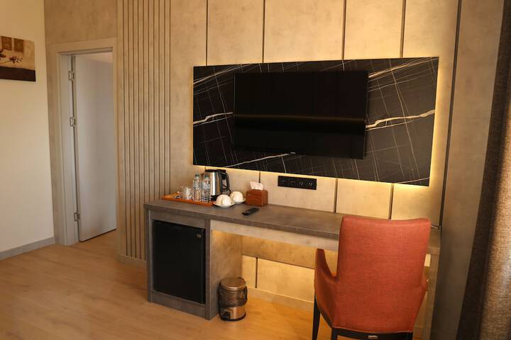 Room 50 of 108