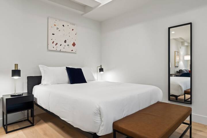 Room 6 of 64