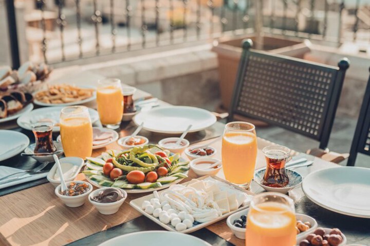 Breakfast/Coffee Service 67 of 77