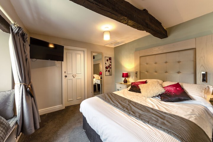 Room 9 of 46