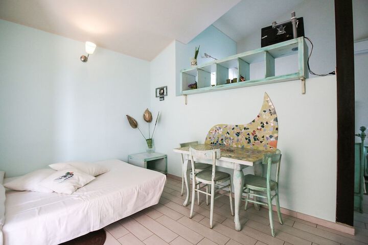 Room 5 of 35