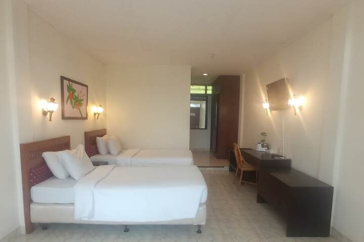 Room 11 of 43