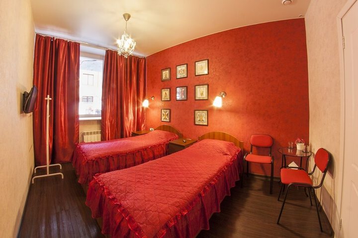 Room 8 of 79