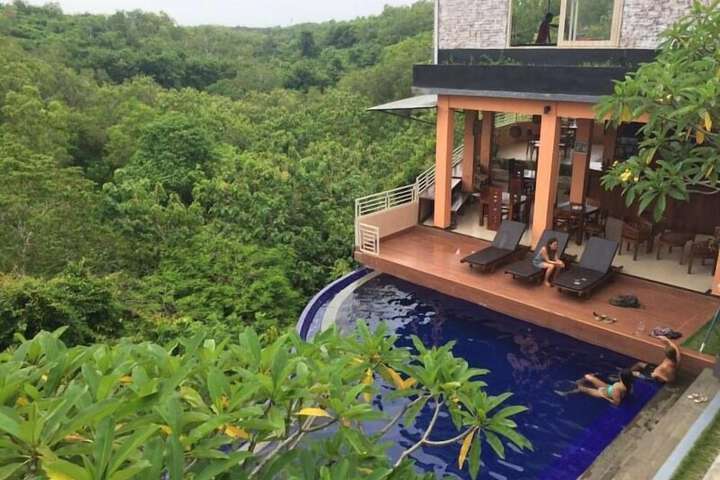 Pool 16 of 26
